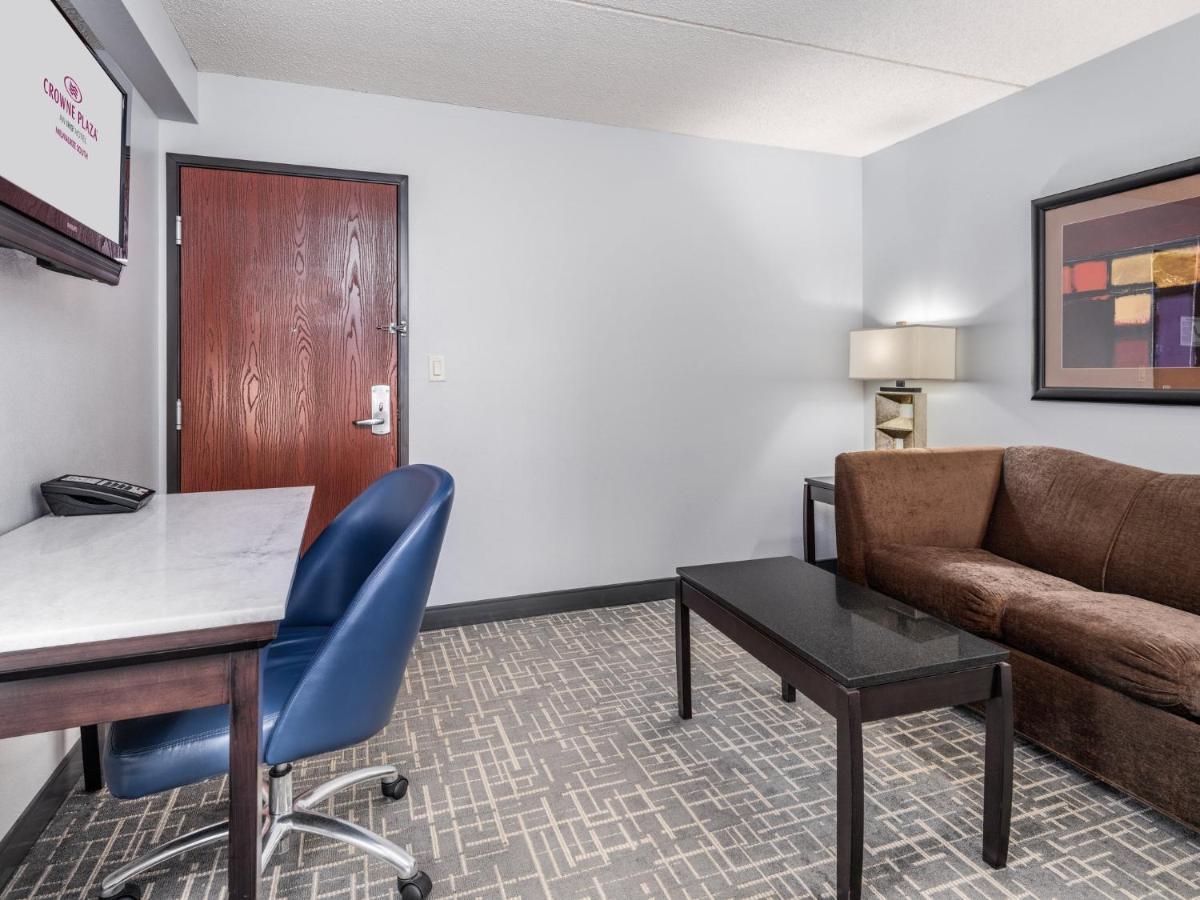 Hotel Crowne Plaza Milwaukee South By Ihg Exteriér fotografie